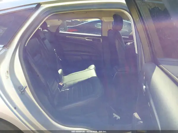 3FA6P0HD6JR202118 2018 FORD FUSION - Image 8