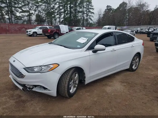 3FA6P0HD6JR230923 2018 FORD FUSION - Image 2