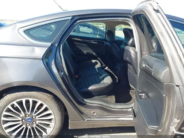 3FA6P0HD6JR232008 2018 FORD FUSION - Image 8