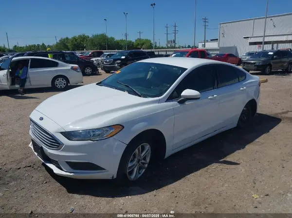3FA6P0HD6JR240013 2018 FORD FUSION - Image 2