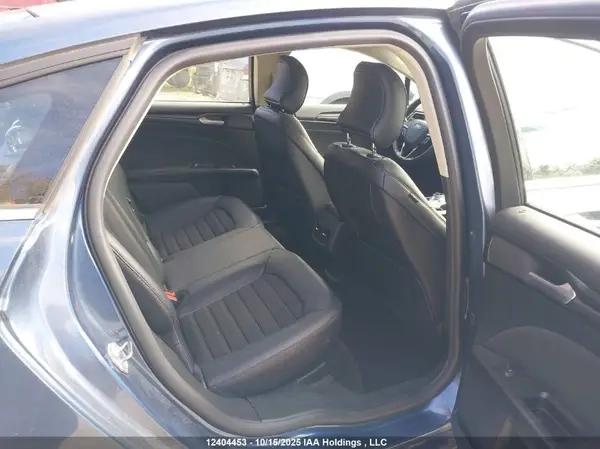 3FA6P0HD6JR250735 2018 FORD FUSION - Image 8