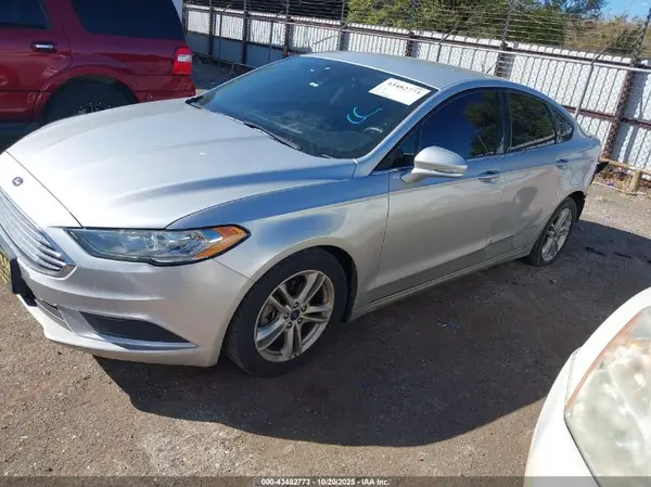 3FA6P0HD6JR281810 2018 FORD FUSION - Image 2