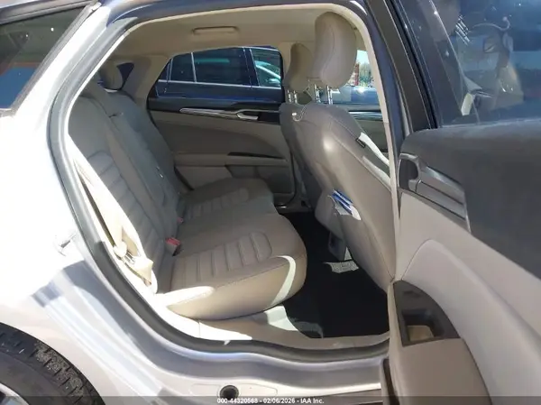 3FA6P0HD6JR285968 2018 FORD FUSION - Image 8