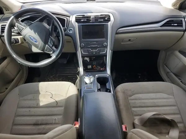 3FA6P0HD6KR102084 2019 FORD FUSION - Image 8