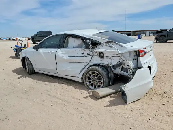 3FA6P0HD6KR103235 2019 FORD FUSION - Image 2