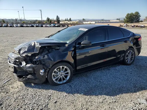 3FA6P0HD6KR104305 2019 FORD FUSION - Image 1