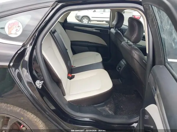 3FA6P0HD6KR111674 2019 FORD FUSION - Image 8