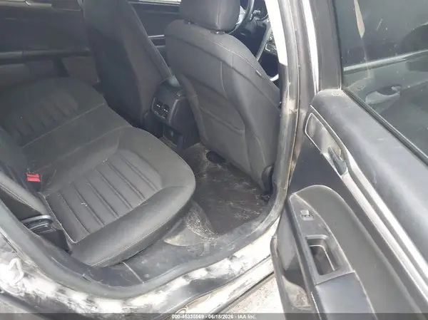 3FA6P0HD6KR130144 2019 FORD FUSION - Image 8