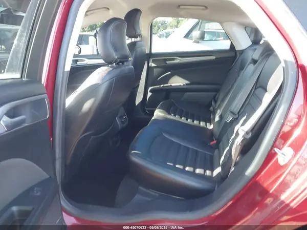 3FA6P0HD6KR133013 2019 FORD FUSION - Image 8