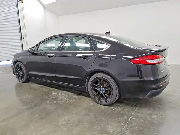 3FA6P0HD6KR147915 2019 FORD FUSION - Image 2
