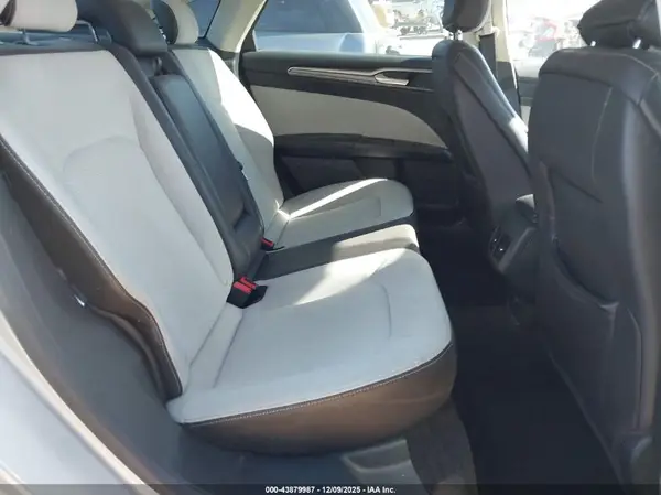 3FA6P0HD6KR148921 2019 FORD FUSION - Image 8