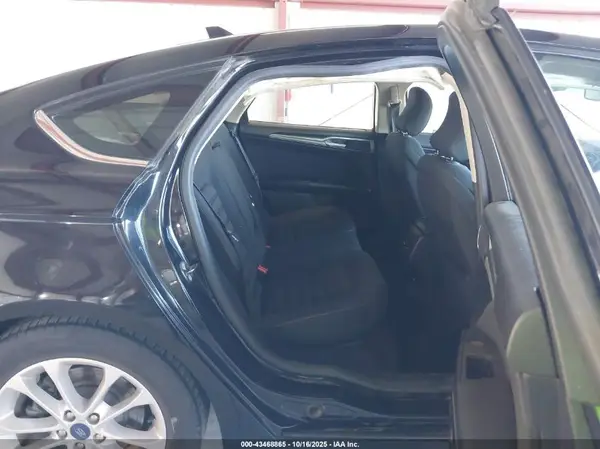 3FA6P0HD6KR149342 2019 FORD FUSION - Image 8