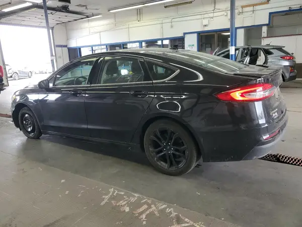 3FA6P0HD6KR157795 2019 FORD FUSION - Image 2