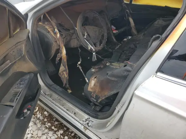 3FA6P0HD6KR161281 2019 FORD FUSION - Image 8