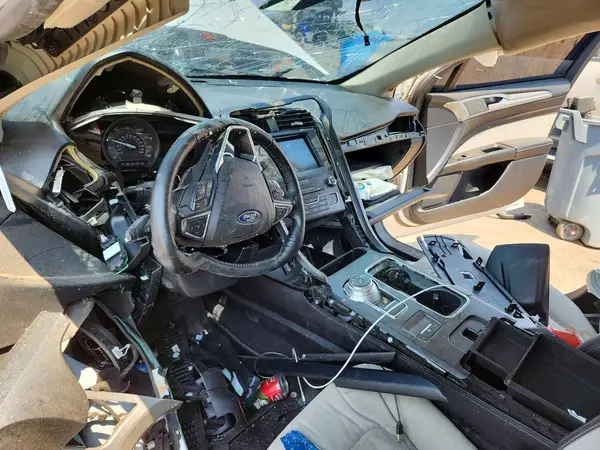 3FA6P0HD6KR173219 2019 FORD FUSION - Image 8