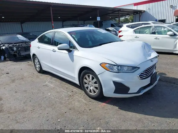 3FA6P0HD6KR201777 2019 FORD FUSION - Image 1