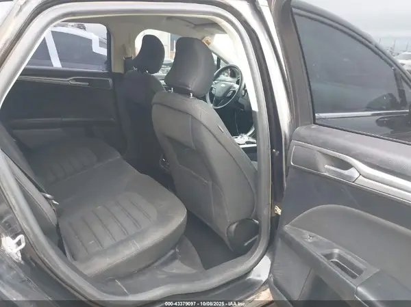 3FA6P0HD6KR203948 2019 FORD FUSION - Image 8