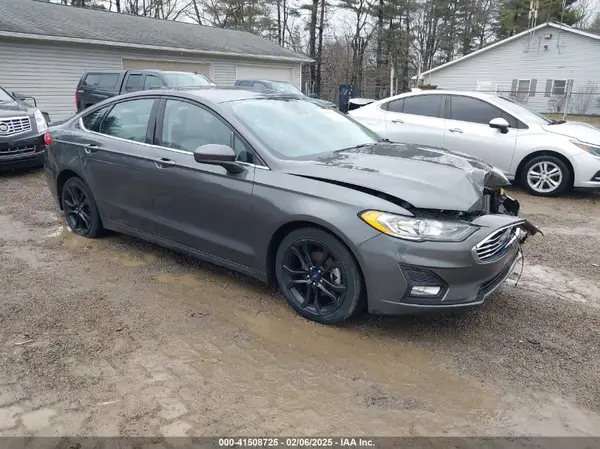 3FA6P0HD6KR214710 2019 FORD FUSION - Image 1
