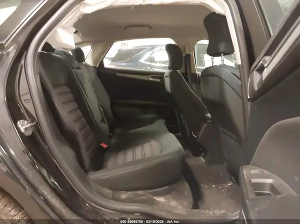 3FA6P0HD6KR216084 2019 FORD FUSION - Image 8