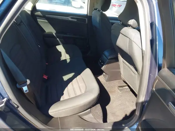 3FA6P0HD6KR219342 2019 FORD FUSION - Image 8