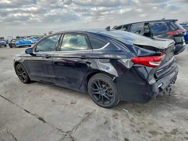 3FA6P0HD6KR231653 2019 FORD FUSION - Image 2
