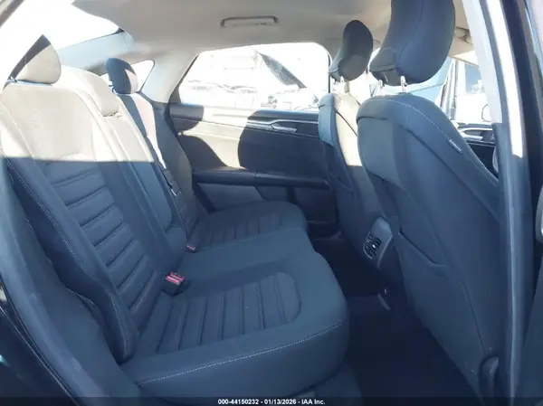3FA6P0HD6KR243026 2019 FORD FUSION - Image 8