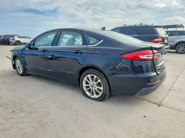 3FA6P0HD6KR243401 2019 FORD FUSION - Image 2