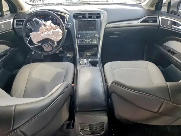 3FA6P0HD6KR247058 2019 FORD FUSION - Image 8