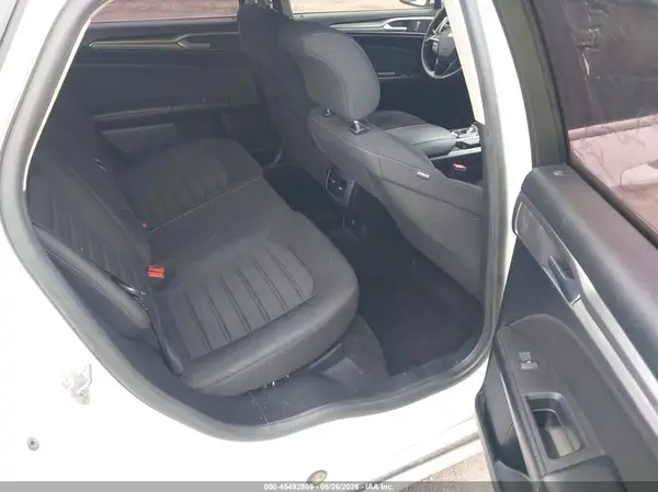 3FA6P0HD6KR248744 2019 FORD FUSION - Image 8