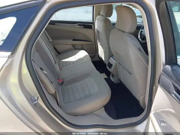 3FA6P0HD6KR250459 2019 FORD FUSION - Image 8