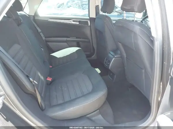 3FA6P0HD6KR251742 2019 FORD FUSION - Image 8