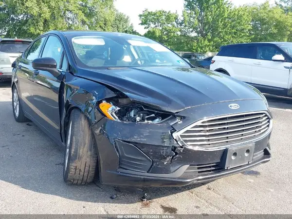 3FA6P0HD6KR275832 2019 FORD FUSION - Image 1