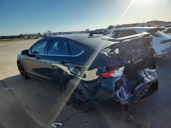 3FA6P0HD6KR282585 2019 FORD FUSION - Image 2
