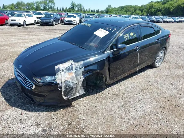 3FA6P0HD6LR101129 2020 FORD FUSION - Image 2
