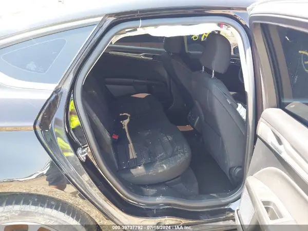 3FA6P0HD6LR101129 2020 FORD FUSION - Image 8
