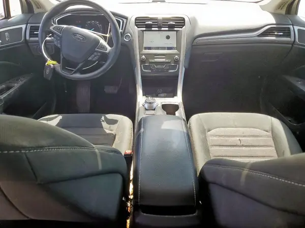3FA6P0HD6LR135975 2020 FORD FUSION - Image 8