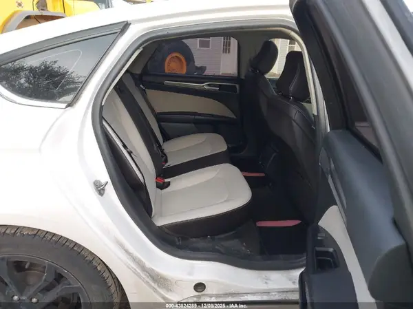 3FA6P0HD6LR155160 2020 FORD FUSION - Image 8