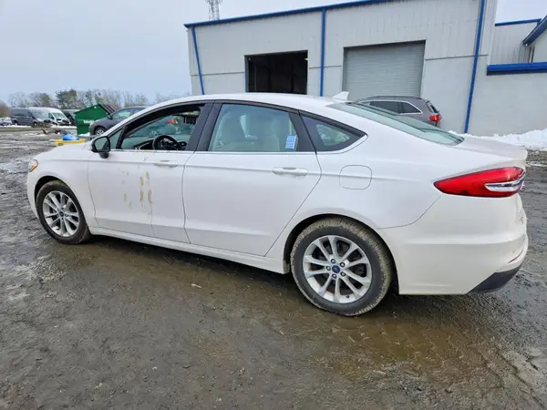 3FA6P0HD6LR159077 2020 FORD FUSION - Image 2