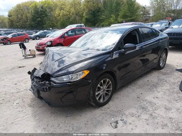 3FA6P0HD6LR162562 2020 FORD FUSION - Image 2
