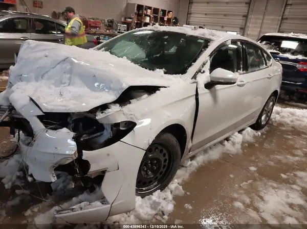 3FA6P0HD6LR162710 2020 FORD FUSION - Image 2