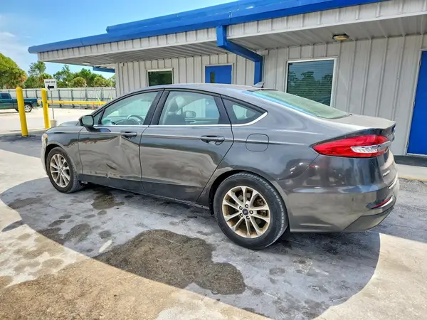 3FA6P0HD6LR185131 2020 FORD FUSION - Image 2