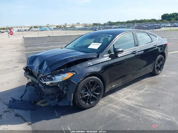 3FA6P0HD6LR185162 2020 FORD FUSION - Image 2