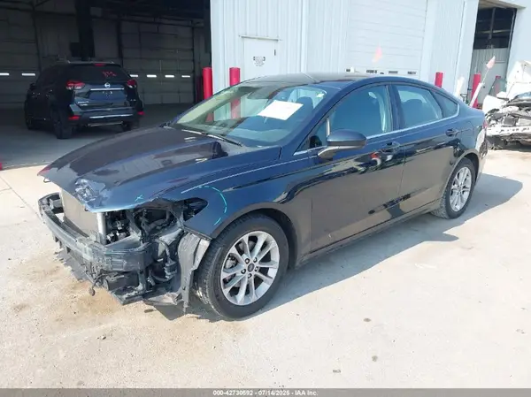 3FA6P0HD6LR185548 2020 FORD FUSION - Image 2