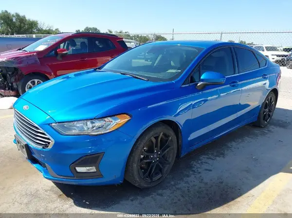 3FA6P0HD6LR235025 2020 FORD FUSION - Image 2