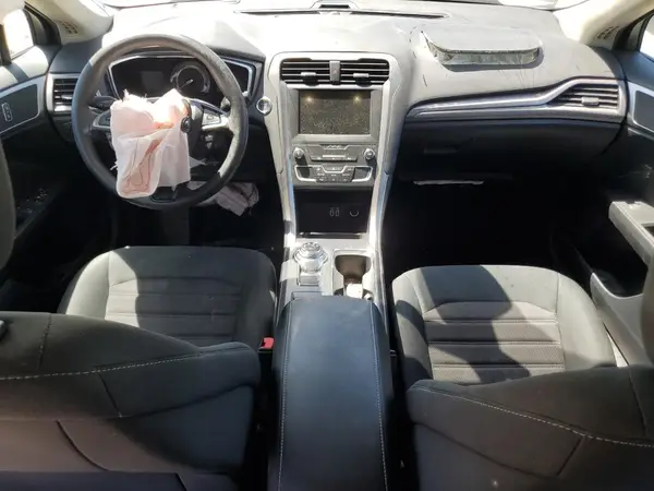 3FA6P0HD6LR235283 2020 FORD FUSION - Image 8