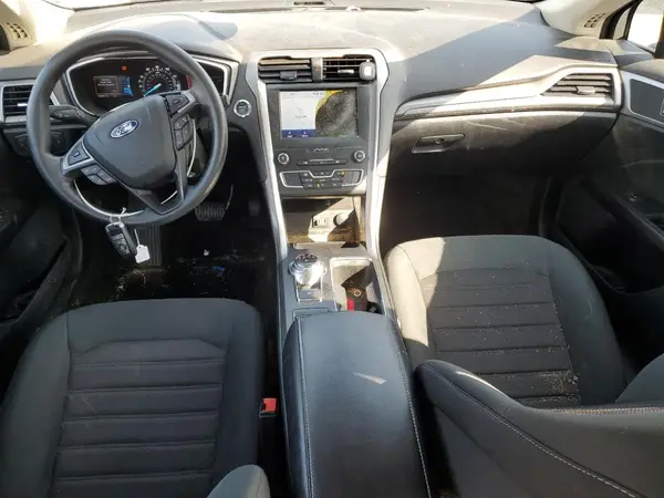 3FA6P0HD6LR235915 2020 FORD FUSION - Image 8
