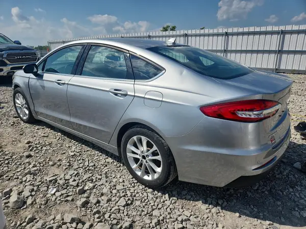 3FA6P0HD6LR237020 2020 FORD FUSION - Image 2
