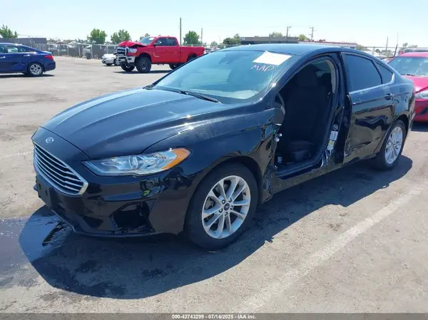 3FA6P0HD6LR248180 2020 FORD FUSION - Image 2