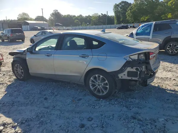 3FA6P0HD6LR256215 2020 FORD FUSION - Image 2