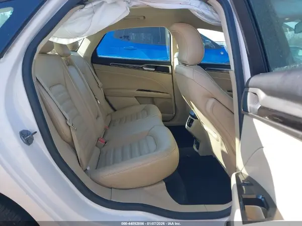 3FA6P0HD7GR150068 2016 FORD FUSION - Image 8